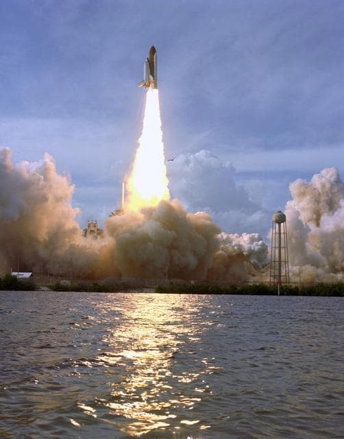 NASA image: KSC-08pp0298
