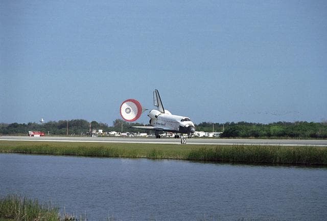 NASA image: KSC-08pp0440
