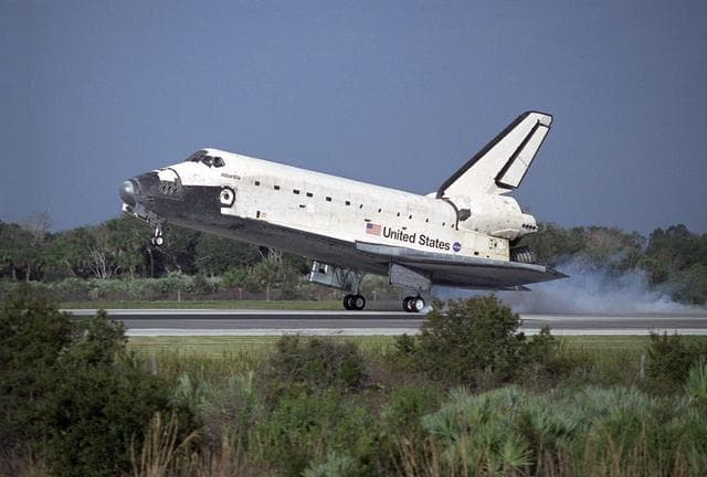 NASA image: KSC-08pp0442
