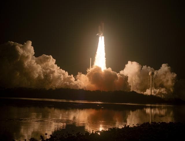 NASA image: KSC-08pp0749