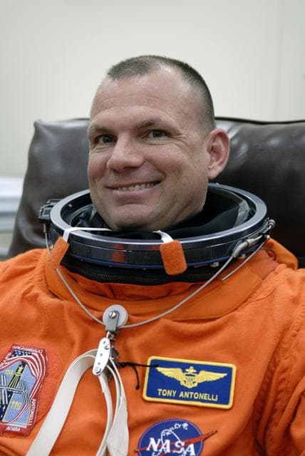 NASA image: KSC-2009-2041