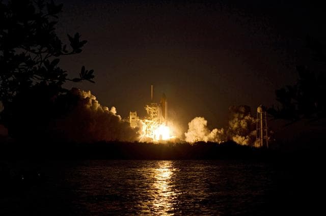 NASA image: KSC-2009-2077