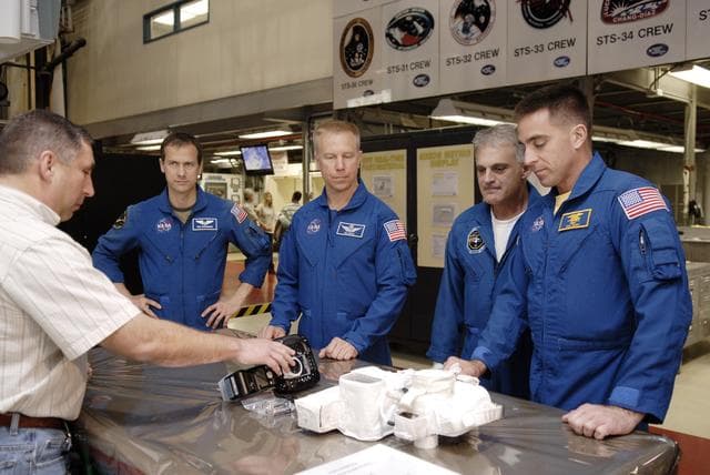 NASA image: KSC-2009-2122
