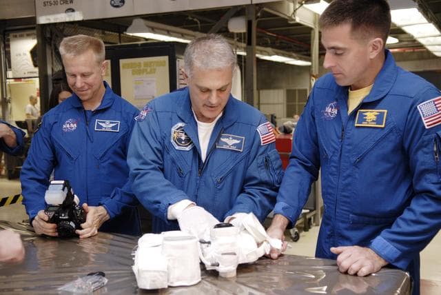 NASA image: KSC-2009-2123