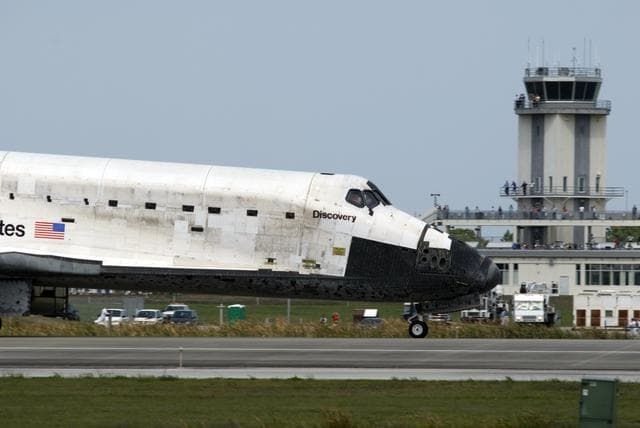 NASA image: KSC-2009-2372