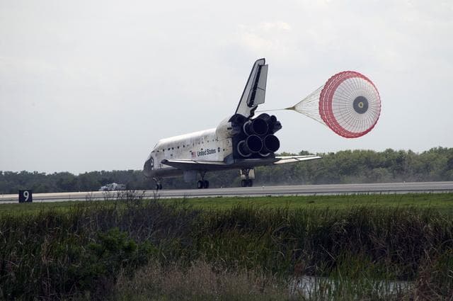 NASA image: KSC-2009-2377