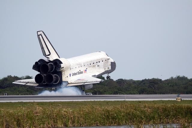 NASA image: KSC-2009-2384
