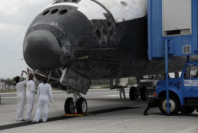 NASA image: KSC-2009-2390