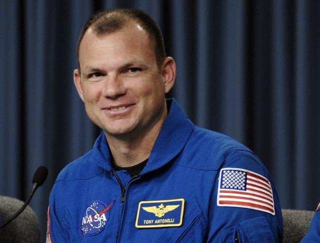 NASA image: KSC-2009-2409