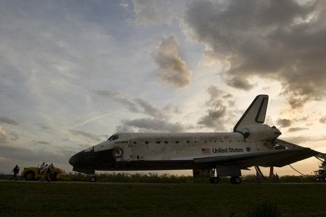 NASA image: KSC-2009-2415