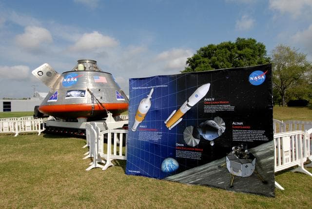 NASA image: KSC-2009-2504