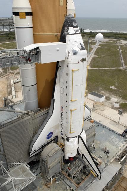 NASA image: KSC-2009-2730
