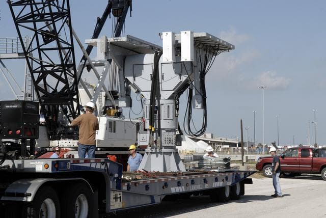 NASA image: KSC-2009-2948