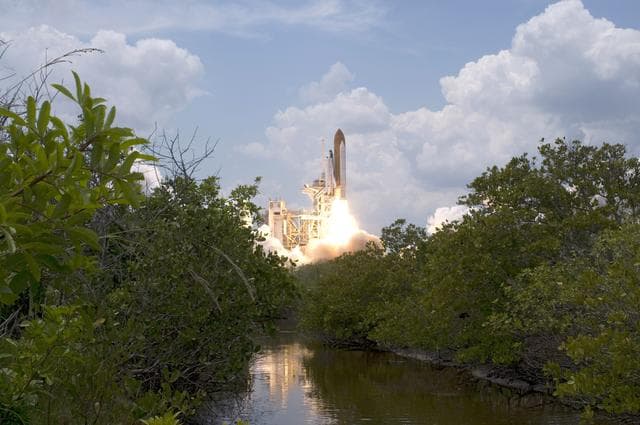 NASA image: KSC-2009-3076