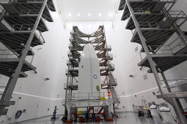 KSC-2009-3555