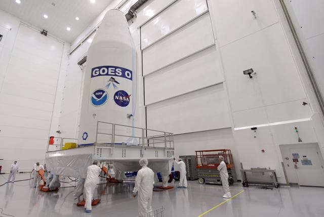 KSC-2009-3557