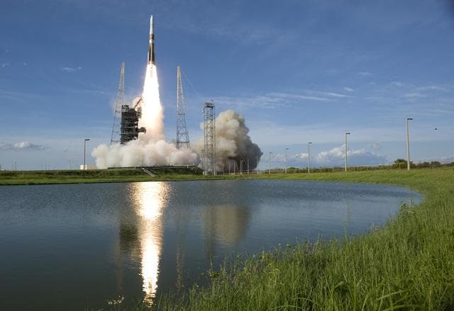 NASA image: KSC-2009-3871