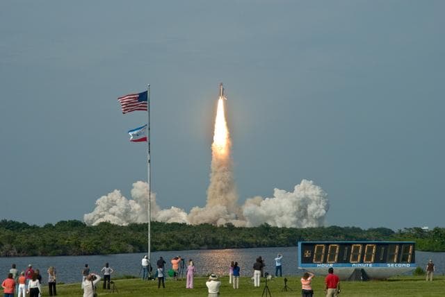 NASA image: KSC-2009-4091