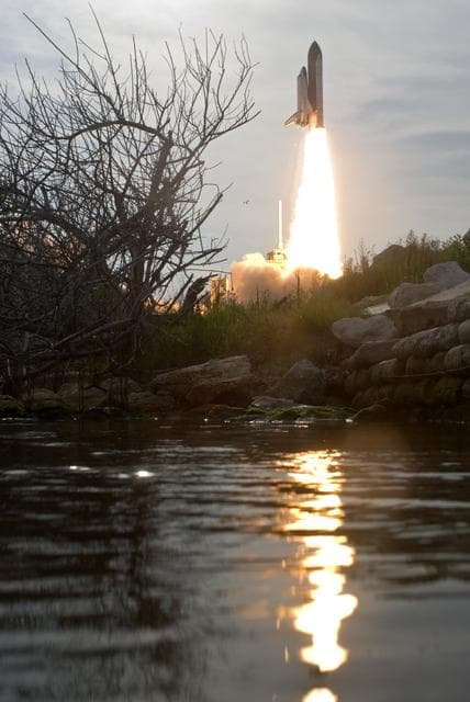 NASA image: KSC-2009-4115