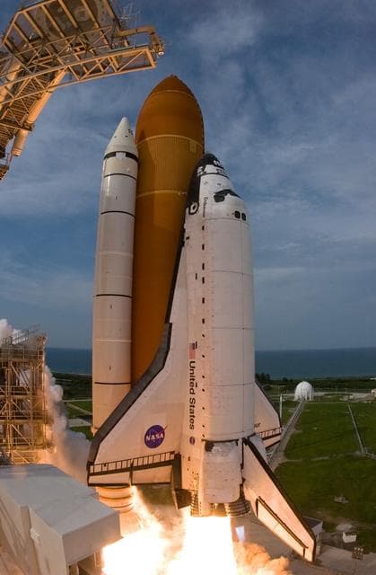 NASA image: KSC-2009-4122