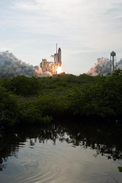 NASA image: KSC-2009-4140