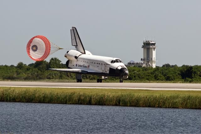 NASA image: KSC-2009-4303