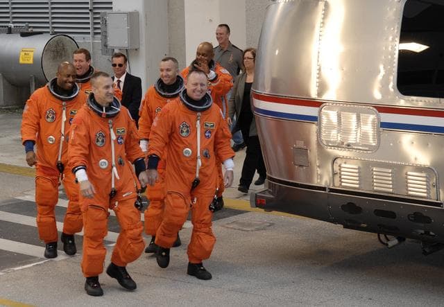 NASA image: KSC-2009-6057