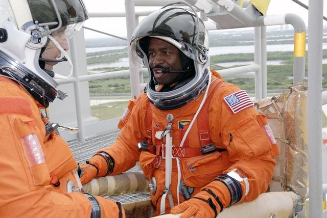 NASA image: KSC-2009-6077
