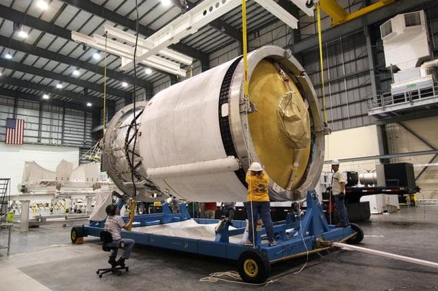 NASA image: KSC-2009-6116