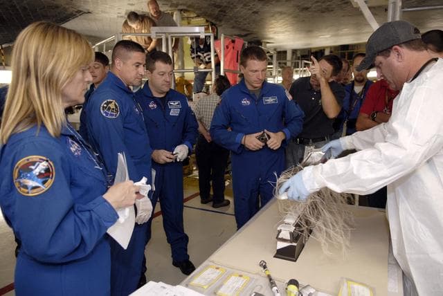 NASA image: KSC-2009-6136