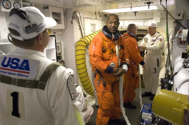 NASA image: KSC-2009-6325