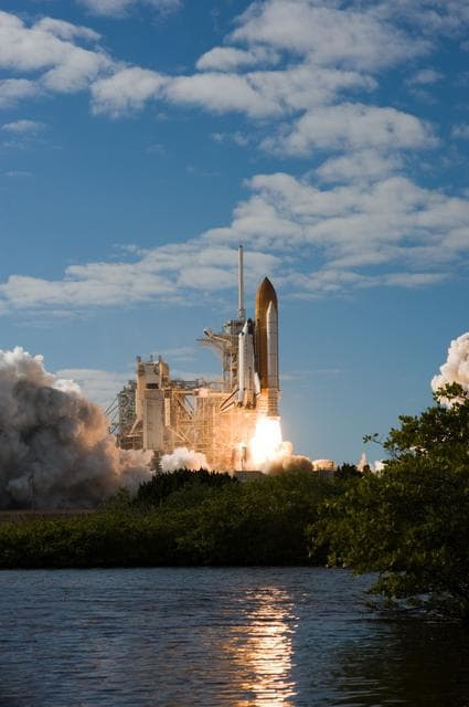 NASA image: KSC-2009-6353