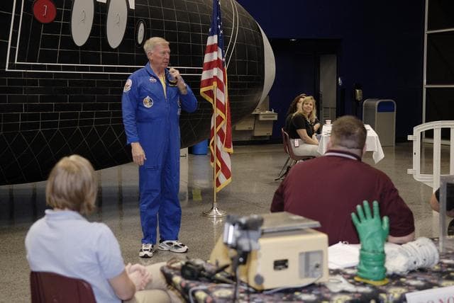 NASA image: KSC-2009-6468