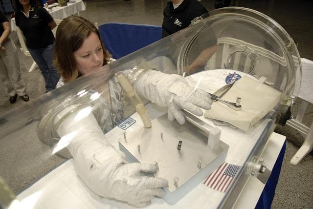 NASA image: KSC-2009-6491