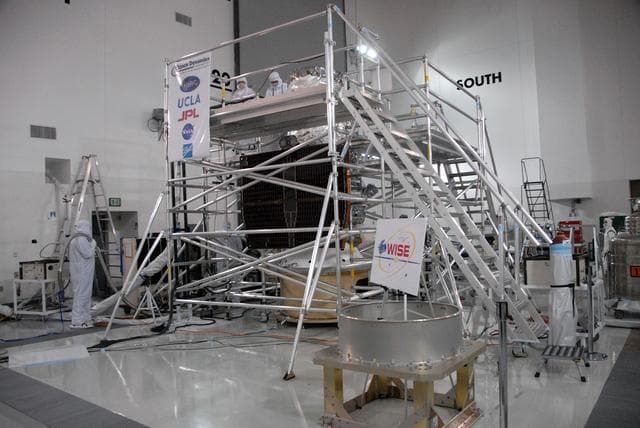 NASA image: KSC-2009-6537