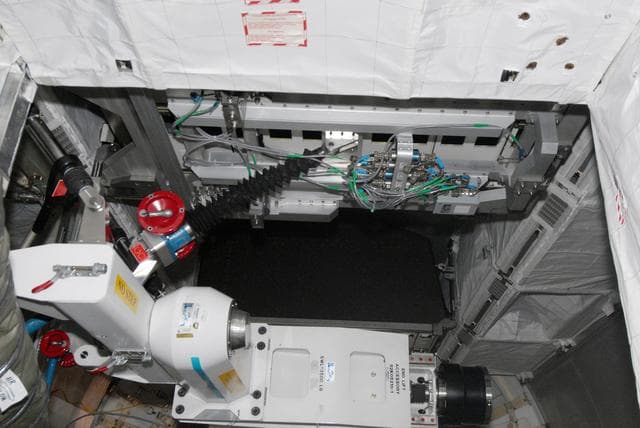 NASA image: KSC-2009-6569