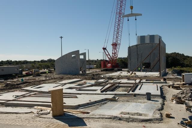 NASA image: KSC-2010-1115