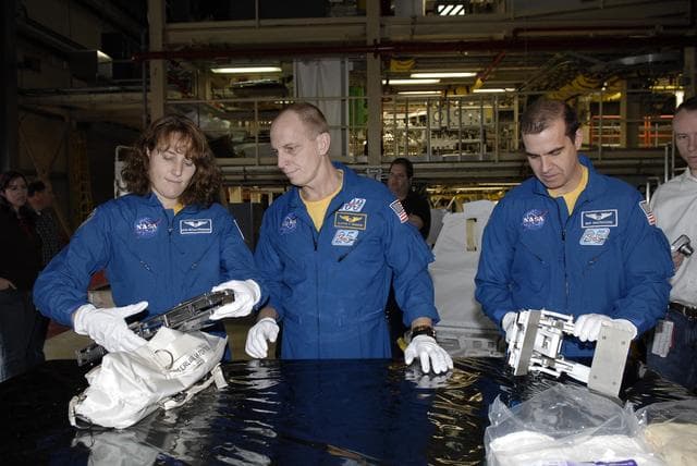 KSC-2010-1140