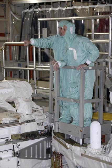 KSC-2010-1143