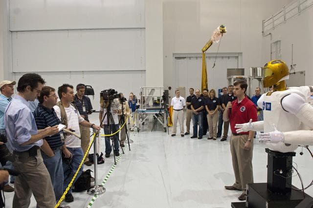 NASA image: KSC-2010-4381