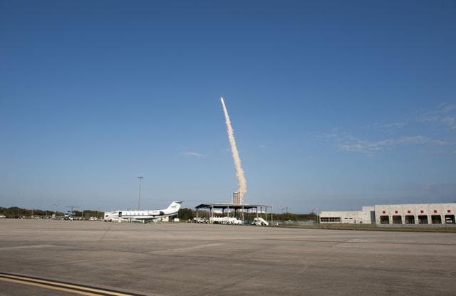NASA image: KSC-2011-1777