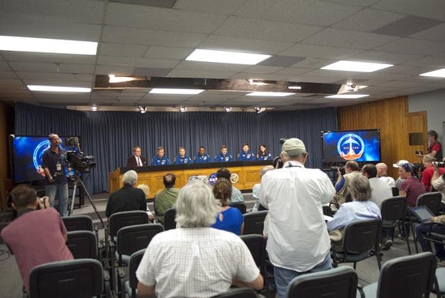 NASA image: KSC-2011-2151
