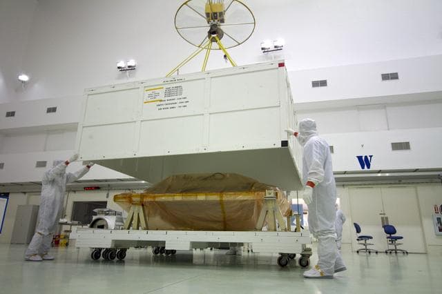 NASA image: KSC-2011-2337