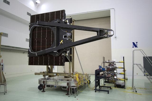 NASA image: KSC-2011-2486