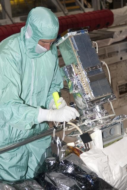 NASA image: KSC-2011-2536