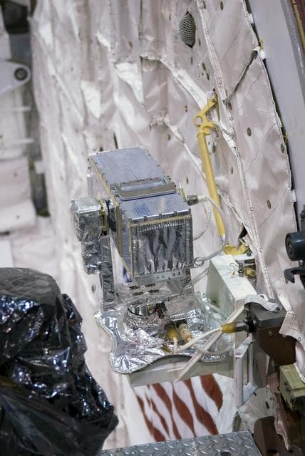 NASA image: KSC-2011-2537