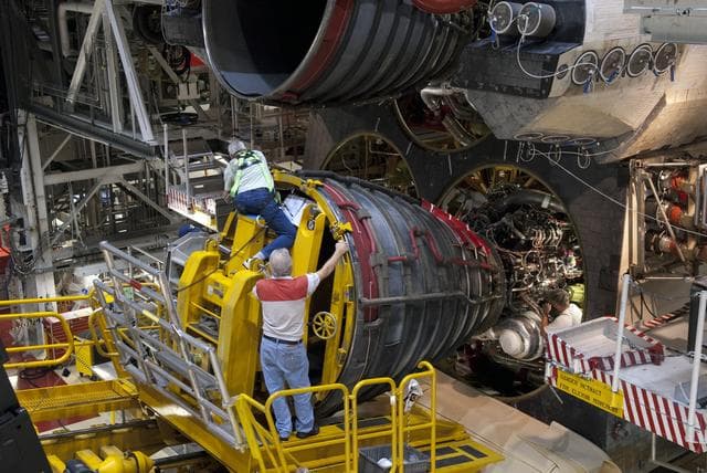 NASA image: KSC-2011-2598