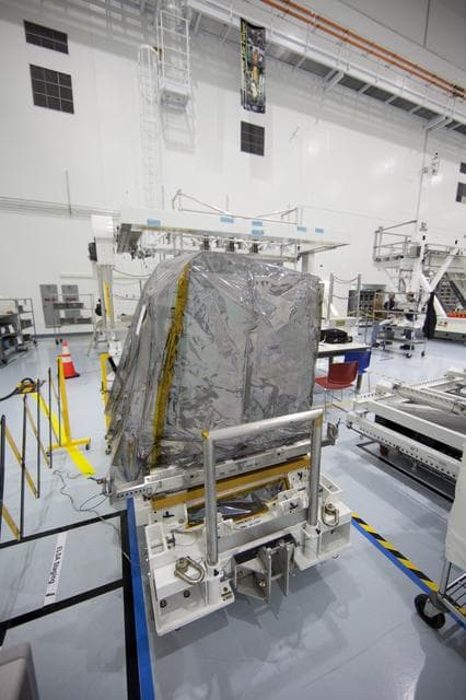 NASA image: KSC-2011-2604
