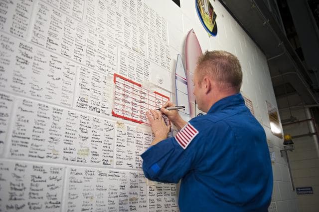 NASA image: KSC-2011-2618