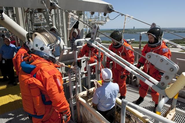 NASA image: KSC-2011-2700